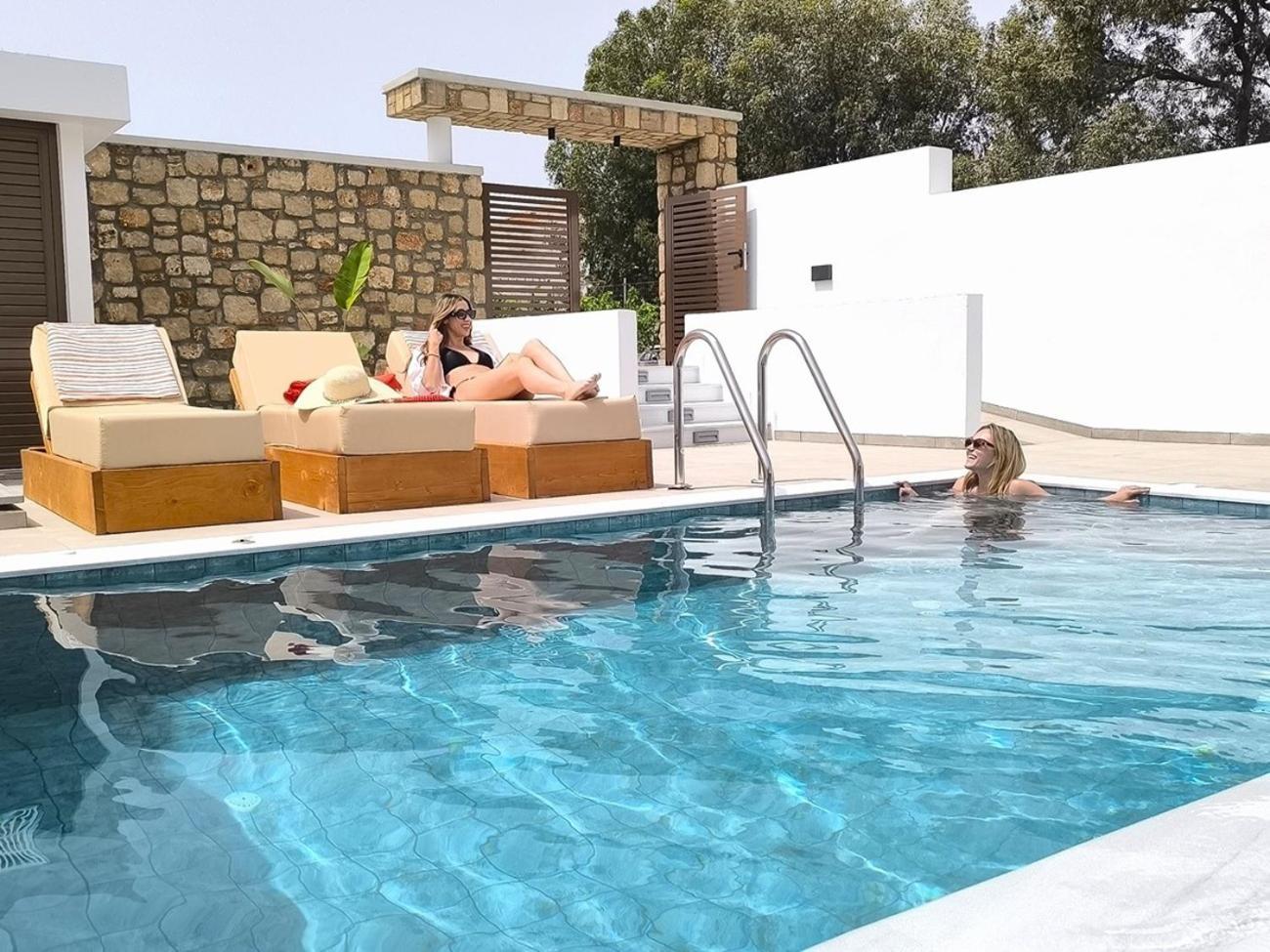 Valantina'S & Mannouel Lardos Luxury Villas מראה חיצוני תמונה