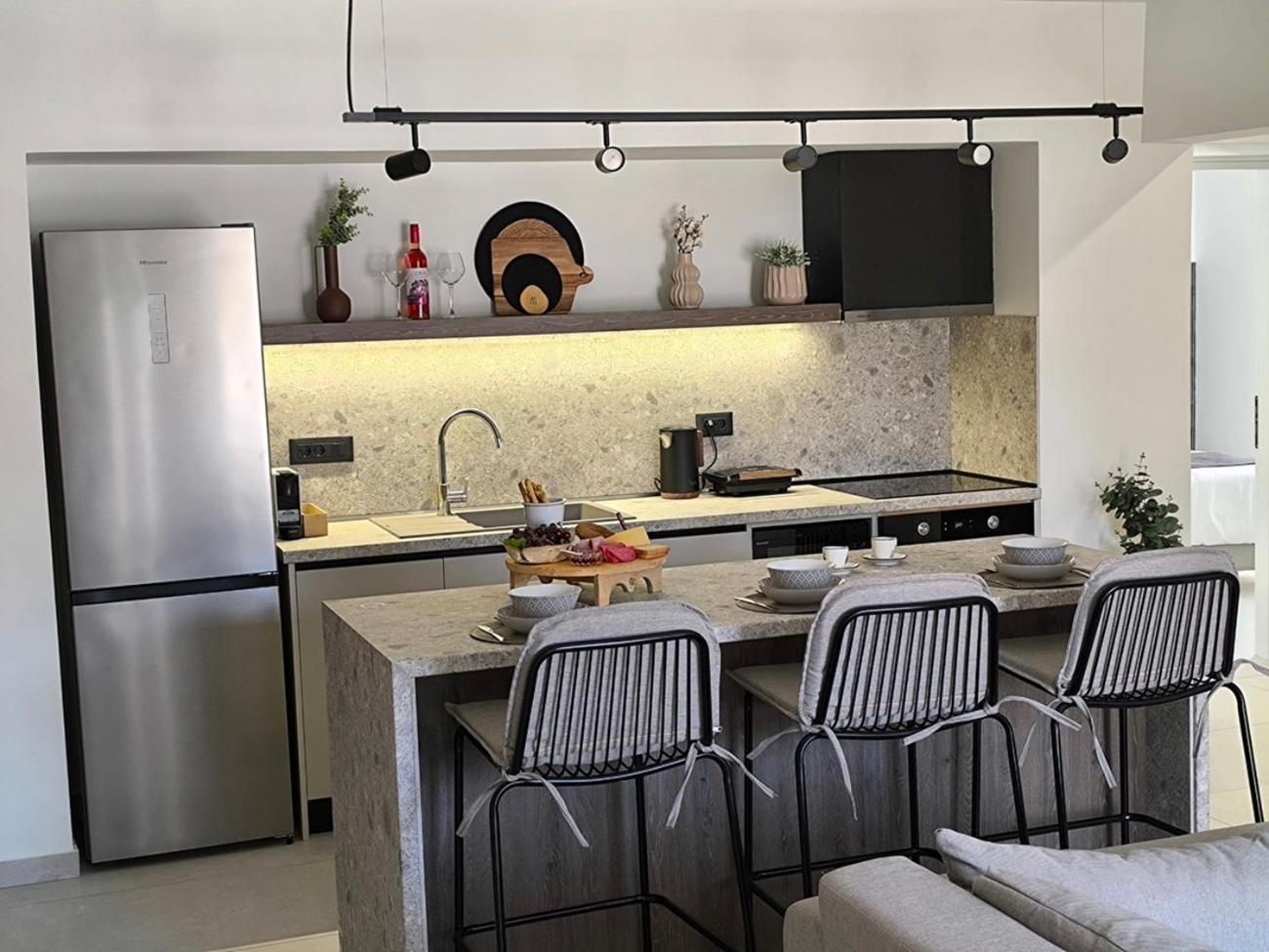 Valantina'S & Mannouel Lardos Luxury Villas מראה חיצוני תמונה